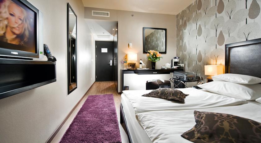 Image #2 - Charm Hotel Budapest - Budapest