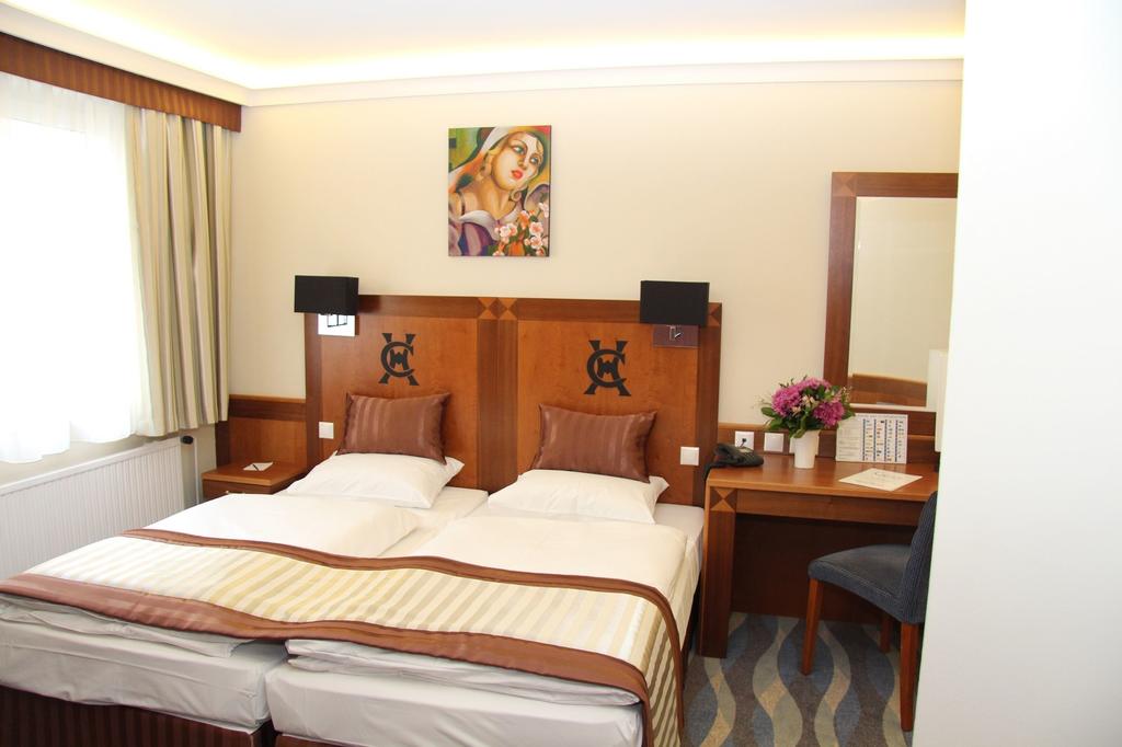 Image #10 - Carlton Hotel Buda Castle - Budapest