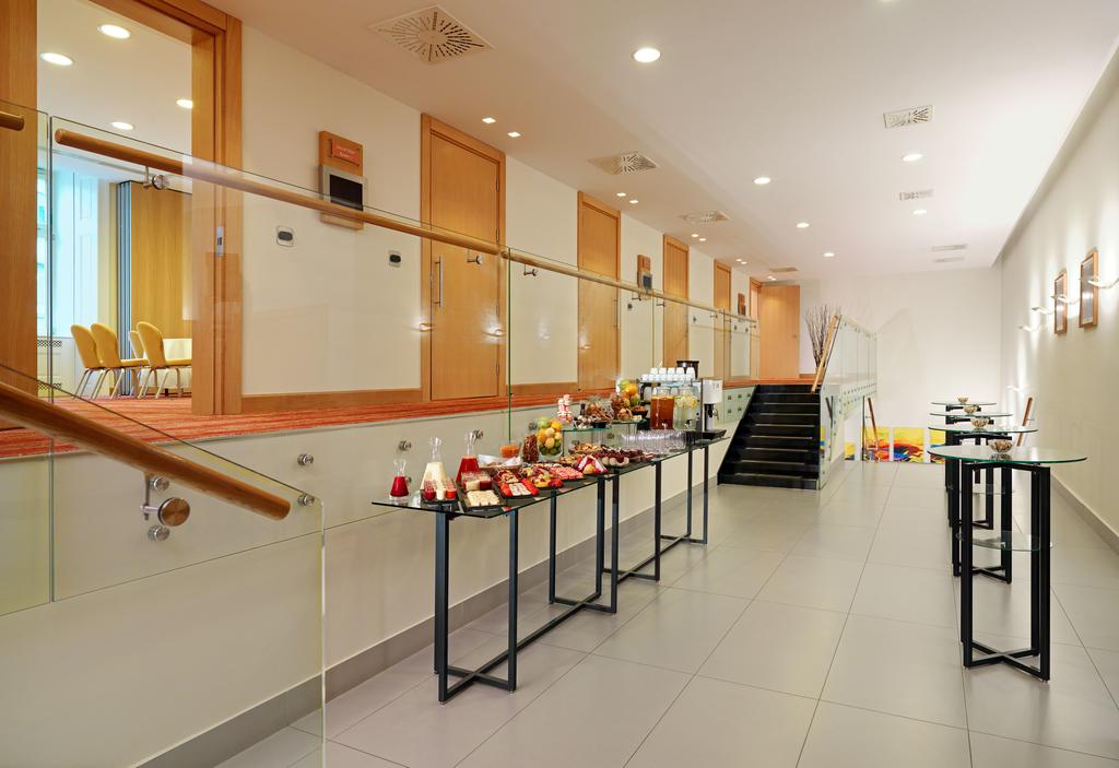 Image #12 - Courtyard by Marriott Budapest City Center - Budapest